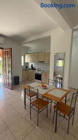 Apartment for Relaxed Holidays 3 - Image 2