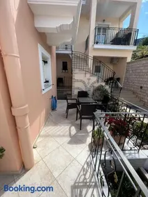 Panoramic View Villa - Image 4