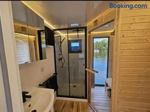 Hausboot mit Sauna - TraumZeitBoot Heidi - exklusiver Festlieger in perfekter Lage am Scharmützelsee Bad Saarow - Image 2