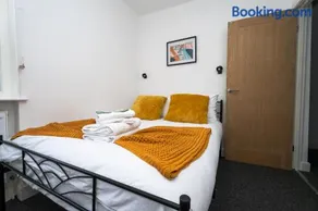 Thameside Terrace - 4Bed 3Bath near Purfleet train station - Image 1