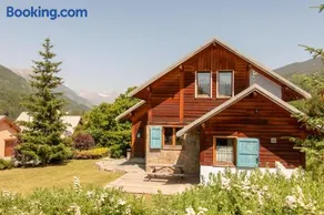 Chalet premium -Accès pied de piste en navette - Image 3