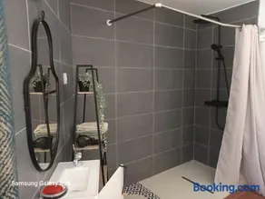 Villa ERRA & Suites Salle de Bains Privatives - Image 3