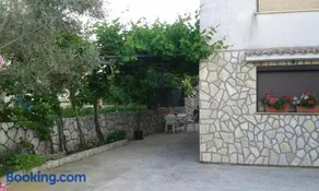 Apartman Tri palme - Image 1