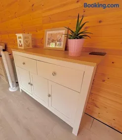 Glebe Summer House - Image 5