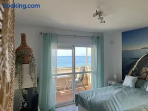 Studio 1 - Sea front - Image 3
