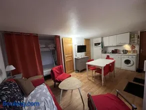 Studio central au Lioran avec terrasse et parking - Image 1