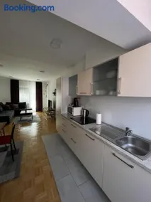 For5 - Image 1
