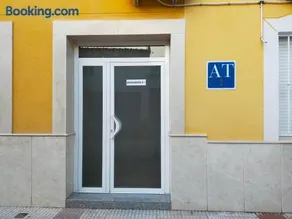Apartamentos La Unión - Image 2