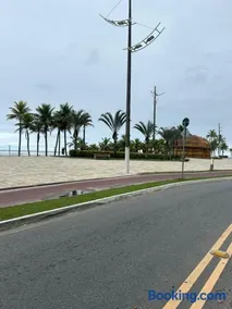 Vila Tupy 450m da Praia Apto espaçoso e completo - Image 3
