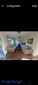 0ne bed house on private road - Image 4
