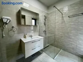 Elaris Aparthotel 6 #Otopeni #Airport #Therme #Bucharest - Image 5