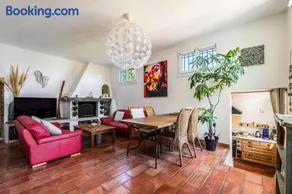 Charming Sea View Villa with Jacuzzi and Private Garden - Image 2