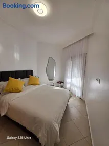 Tranquil Waves Residence - Image 2