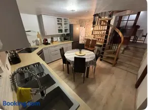 V - Fabulous Villa - PARIS EXPO - 3min metro -8 rooms -15 beds - Image 4