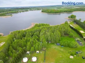 Glamping w sercu mazur z prywatną plażą - Image 1