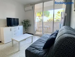 Studio Le Takeo Quartier Ponant, clim, parking, proche golf - Image 2