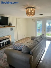 Great Lakes Resort - Entire Beach House - Suite 15 and 16 - Image 4