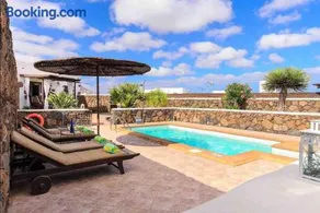 El Caserío de Güime Villa con Piscina Climatizada - Image 5