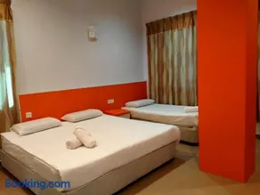 Akar Beach Resort - Image 3