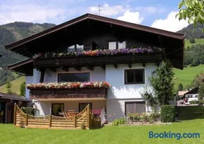 Chalet Anna Appartment - Image 1