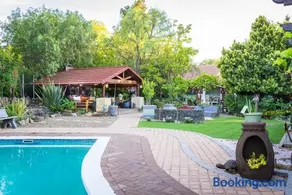 Gabbys Cottage Guesthouse - Image 2