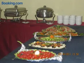 Royal City Hotel - Image 4