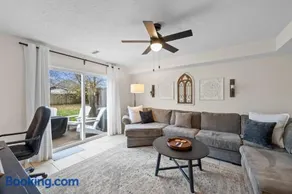 Near Ark Private Parking Patio 2 bed 1&half Bath - Image 4