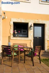 Apartamentos Santillana del Mar - Image 2