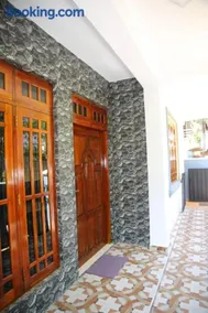 Rathnapala Guest - Image 1