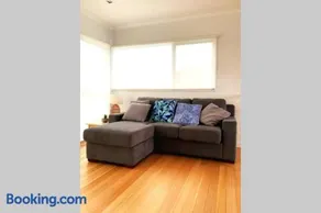 Apollo Ocean Blue ~ Oceanview ~Wifi ~Pet Friendly - Image 3
