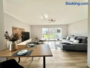 Ferienwohnung Bella - mit Waschmaschine, Fahrstuhl und Carport in ruhiger Altstadtlage von Ballenstedt - Image 1