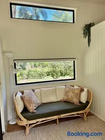 Designer Tiny home above the Creek - Image 4