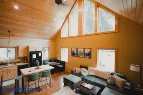 Cabin Minutes to Mt Rainier - EV, HotTub, 2 Queen and Twin - Image 1