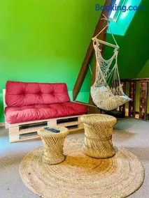 La Kabane , Appartement proche centre et plage avec expérience décoration Jungle unique - Image 2