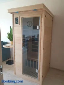 Garden Studio by the Lake with Air-Con and Infrasauna - Image 3