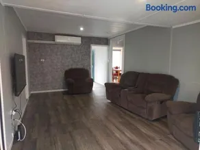 Ridge Top Farm House - Image 1