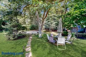 Oak Leaf Cape Cottage - Image 2