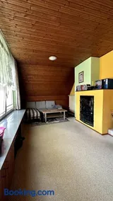F1 - MotoGP House with garden - Image 3