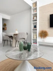 ELLI Azure Loft & 2-Floor Boho Duplex with Rooftop Terrace & Infinity View - Image 4