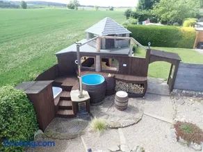 Private Speyside Tipi Retreat and Whisky Marrying Tun Hot Tub - Image 5