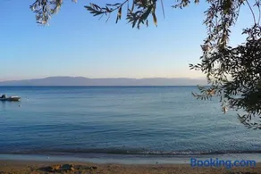 Lovely sea apartment Amarynthos - Image 2