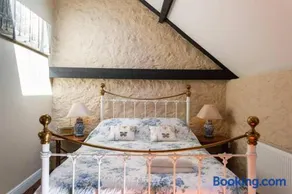 The Apple Loft - Image 2