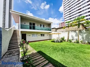 Casa moderna com jardim privativo - Image 1