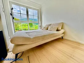 Traumhafte 2-Zimmer-Wohnung am Chiemsee mit Bergblick - Image 3
