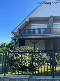 Vikrics Apartman - Image 2