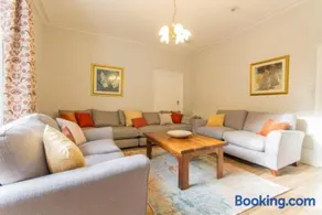 7 Bed in Matlock Bath oc-n34368 - Image 2