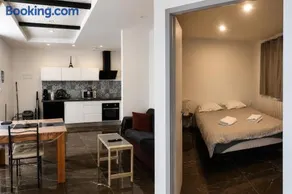 Appartement privé moderne et lumineux plain-pied - Image 1
