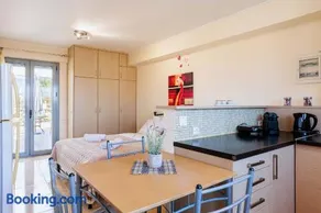 Modern Studios in the Heart of Filiatra with Private Balconies - Image 2