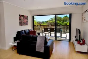 Kingfisher  Beachside 3br  Heated Pool  Walk To Beach - Image 5