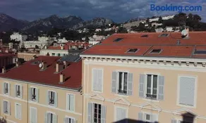 Chez Linette, 22 Place Saint-Roch - Image 1